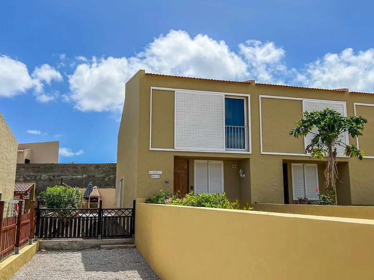 Guestready - Windmill House Near The Beach contacts